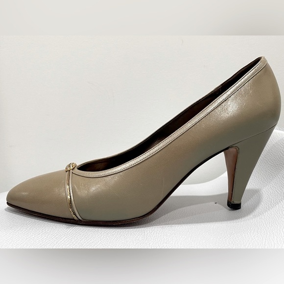 Vintage Bally Heels - Picture 7 of 9
